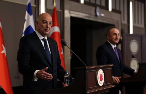 Σεισμός στην Τουρκία: Επικοινωνία του Νίκου Δένδια με τον Μεβλούτ Τσαβούσογλου