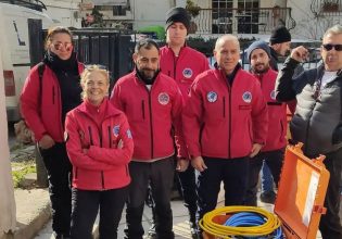 Σεισμός στην Τουρκία: Καταχειροκροτήθηκαν οι Έλληνες διασώστες στην Κωνσταντινούπολη