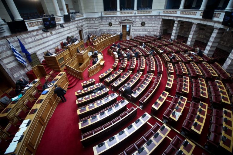 Παπανδρέου: Μια γιορτή, ένα σενάριο και ένα γαλάζιο λάθος