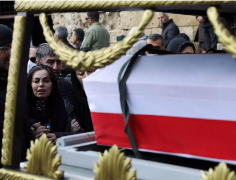 Όταν τα παιδιά επιστρέφουν σε φέρετρα