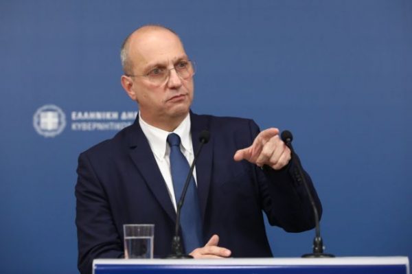 Οικονόμου κατά Τσίπρα: «Παραμένει αδιόρθωτος στα μεγάλα παχιά λόγια και τα ψέματα»