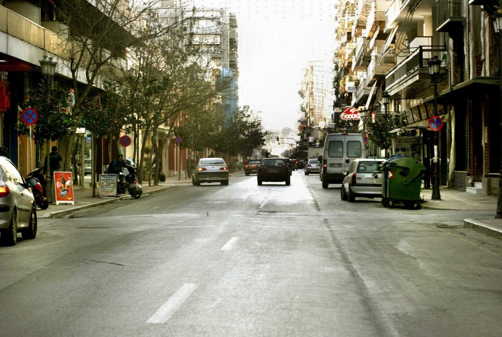 Πάρκινγκ: Ποιο είναι το πρόστιμο για όσους κρατάνε θέση στον δρόμο