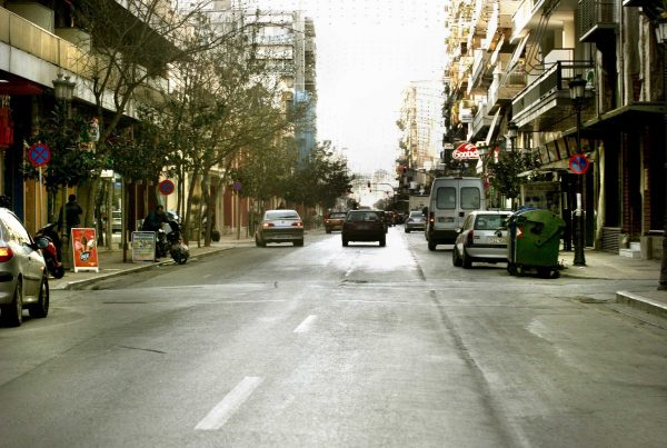 Πάρκινγκ: Ποιο είναι το πρόστιμο για όσους κρατάνε θέση στον δρόμο