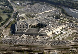 ΗΠΑ: Το Πεντάγωνο κατέρριψε άγνωστο αντικείμενο πάνω από την Αλάσκα