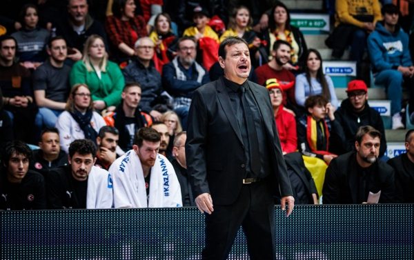 Έξαλλος ο Αταμάν για τον αποκλεισμό της Τουρκίας: «Μ@λ@κίες της FIBA»