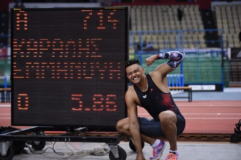 Καραλής: «Ευχαριστώ τον Τεντόγλου για τα σωστά παπούτσια» (pic)