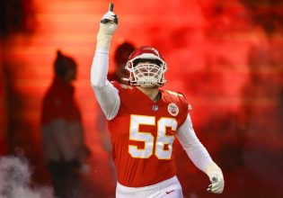 Ο Έλληνας που έγραψε ιστορία: Ποιος είναι ο «Greek Freak» του NFL