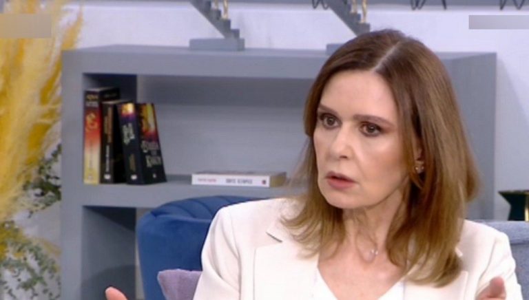 Εξηγήσεις από την Δανδουλάκη: «Αν οι ηθοποιοί μου ήθελαν να απεργήσουν θα μου το έλεγαν»