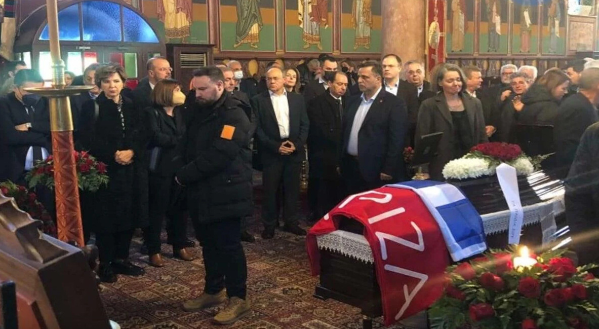 Ρόδος: Το «τελευταίο αντίο» στον Νεκτάριο Σαντορινιό - Πλήθος κόσμου στην κηδεία του βουλευτή του ΣΥΡΙΖΑ