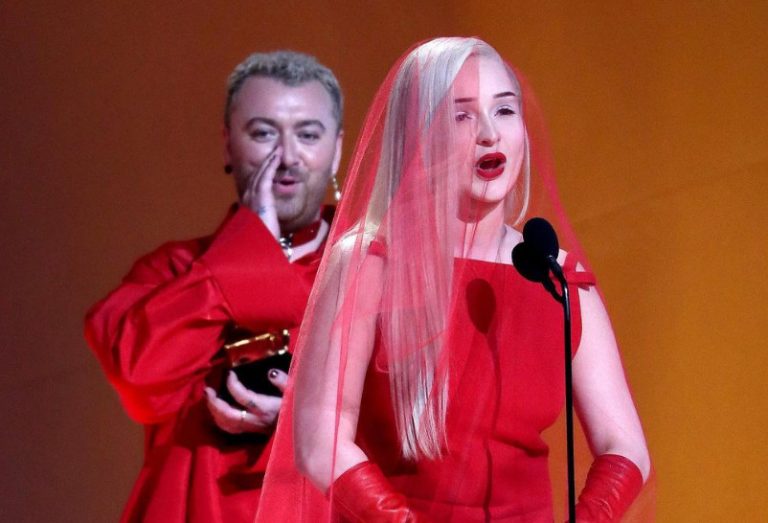 Kim Petras: Η πρώτη τρανς τραγουδίστρια που κερδίζει βραβείο Grammy