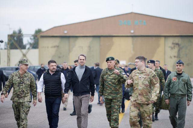 Κυριάκος Μητσοτάκης: Περιοδεία στη Λάρισα – Επίσκεψη στην 110 Πτέρυγα Μάχης