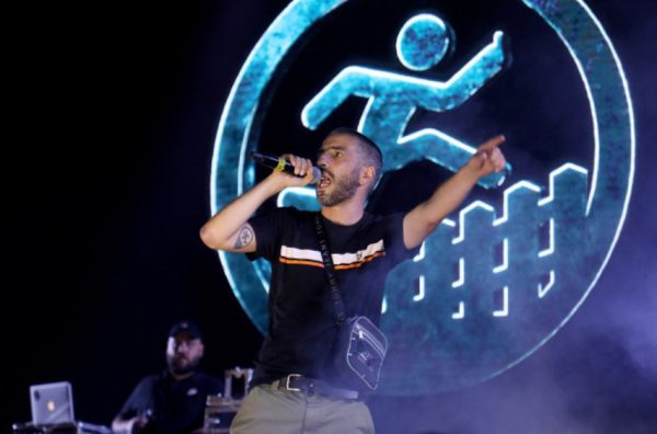 ΛΕΞ: Το Λονδίνο υποκλίθηκε στον ράπερ – Έγραψε ιστορία στο Islington Assembly Hall