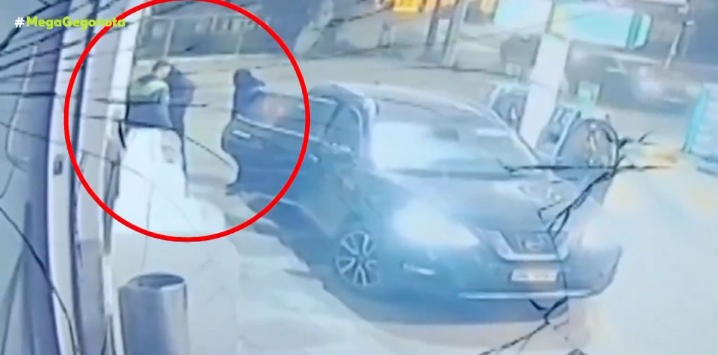 Αδίστακτοι κακοποιοί λήστεψαν δύο πρατήρια καυσίμων μέσα σε μισή ώρα – Δείτε βίντεο