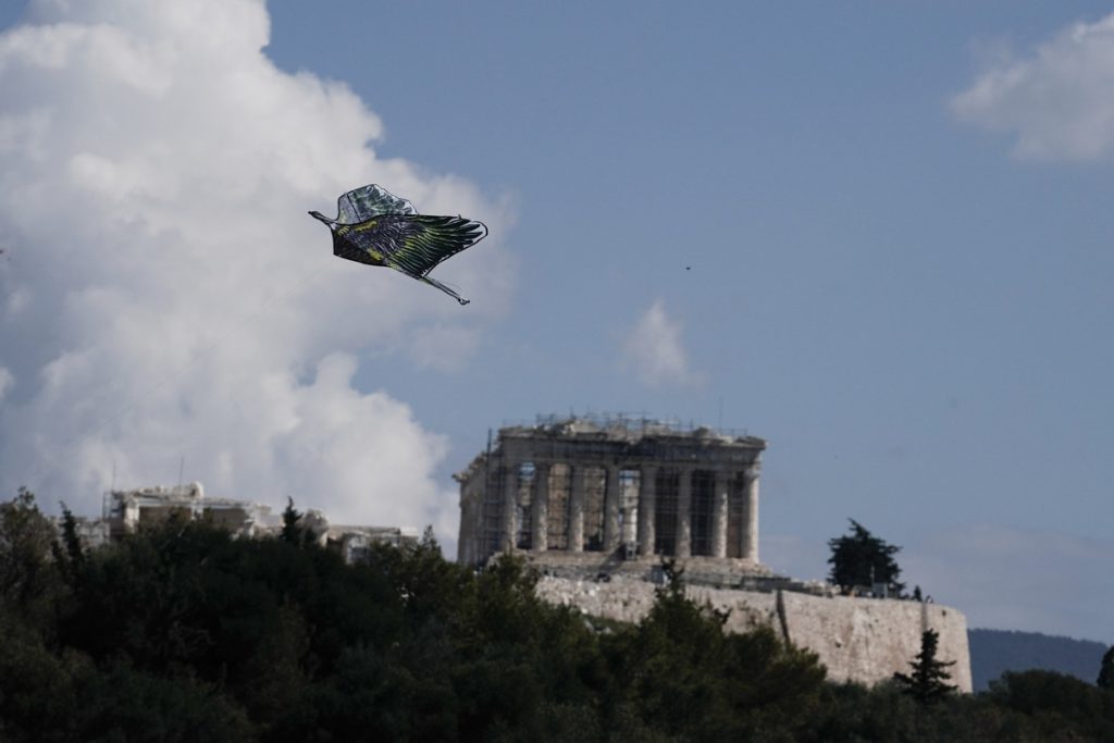 Καιρός: Με τοπικές βροχές και συννεφιά η Κυριακή των αποκριών