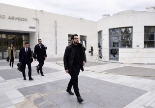 Ρούλα Πισπιρίγκου: Με «καυτά» μηνύματα απαντά ο Μάνος Δασκαλάκης