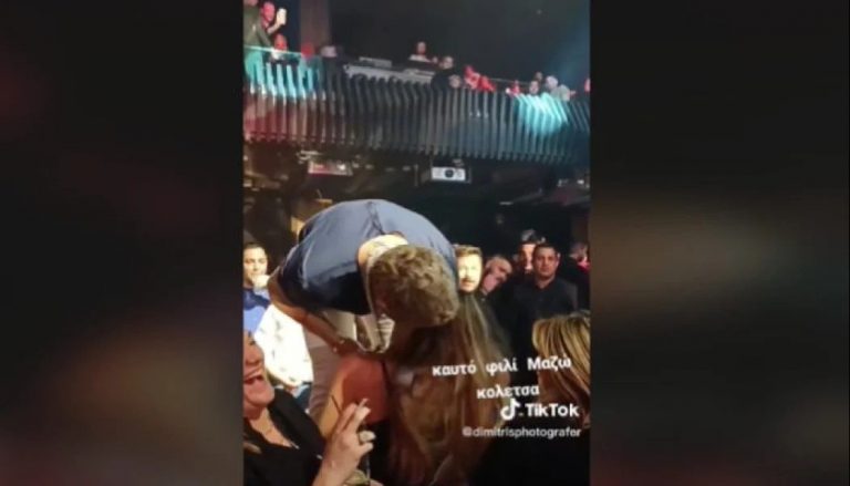 Γιώργος Μαζωνάκης: Το καυτό φιλί στην Χριστίνα Κολέτσα