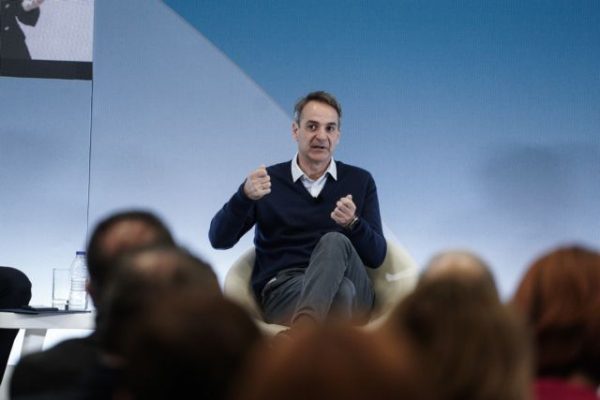 Μέτωπο… πολιτισμού πιέζει το Μαξίμου: Τι απαντά ο Μητσοτάκης (σήμερα) για καλλιτέχνες και μουσεία