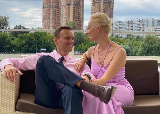 Άγιος Βαλεντίνος: Ο φυλακισμένος Αλεξέι Ναβάλνι εύχεται στη γυναίκα του μέσω του Instagram