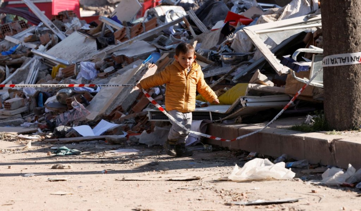 Σεισμός: Ποιο το μέλλον των ορφανών παιδιών σε Τουρκία και Συρία;