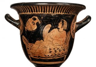Ο Έρωτας, ο Δίας και η Δανάη σε ένα αγγείο του 5ου αιώνα π.Χ.