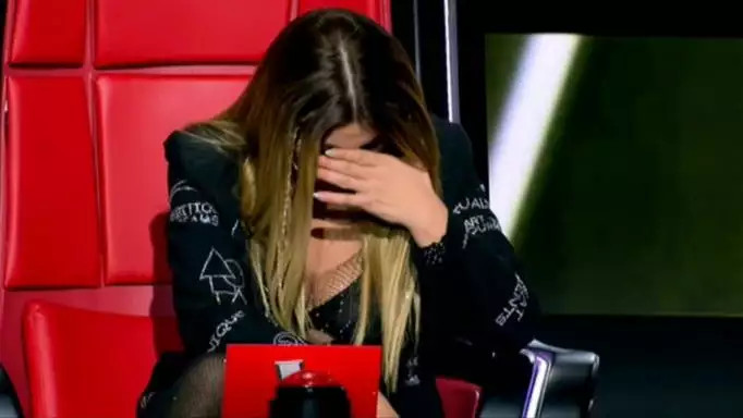 The Voice: «Κατέρρευσε» η Έλενα Παπαρίζου – «Είναι πάρα πολύ συγκινητικό»