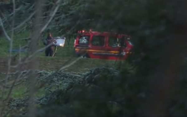 Παρίσι: Το διαμελισμένο πτώμα μιας γυναίκας βρέθηκε σε πάρκο