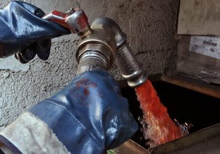 Νίκαια: Συναγερμός για διαρροή πετρελαίου από λέβητα πολυκατοικίας