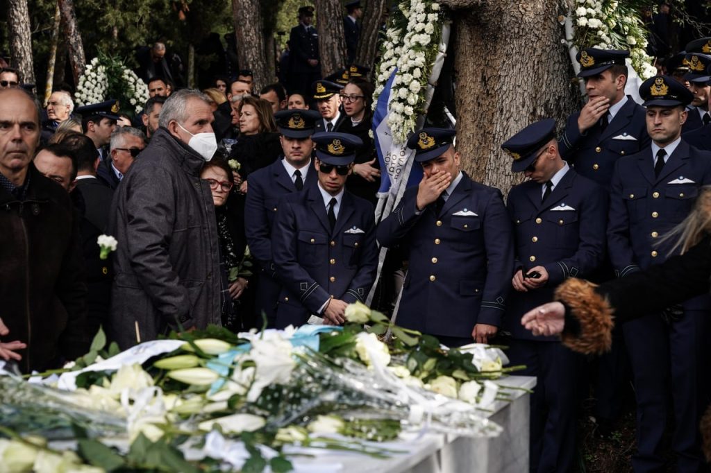 Το δάκρυ και το χρέος