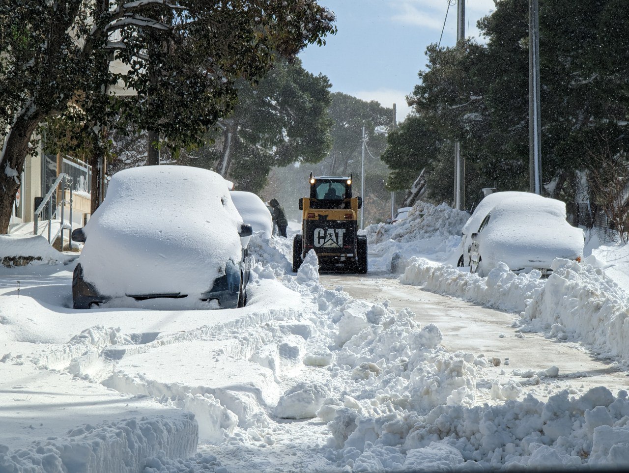 Κακοκαιρία: Τι λένε οι μετεωρολόγοι - Νέο χιονοκύμα, χιονομπόρες ή υποχώρηση