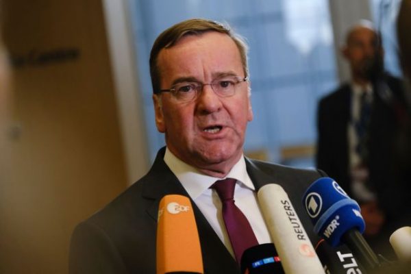 Γερμανία: Αντιδράσεις προκαλούν οι θέσεις Πιστόριους υπέρ της υποχρεωτικής στράτευσης