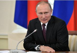 Πούτιν: Πως ο Ρώσος πρόεδρος αγοράζει κομμάτι-κομμάτι τη χώρα του για τα μάτια της Καμπάεβα