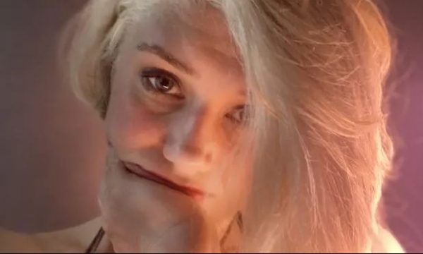 Η φαντασίωση του sugar dating: «Δεν θέλουν να γίνεις εργάτρια του σεξ – απλά θέλουν να σε πληρώσουν για σεξ»