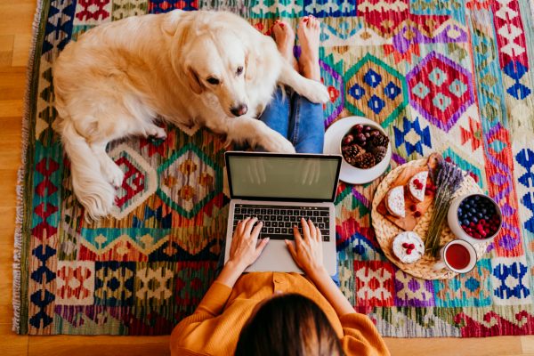 Wall Street Journal: «Μην τρώτε πρωινό για να… γλιτώσετε χρήματα» – Σάλος στα social media