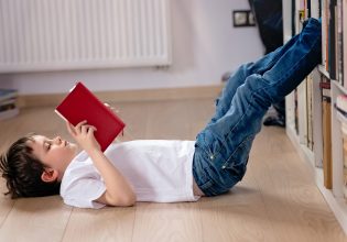 5 βιβλία που θα κάνουν τα παιδιά να αγαπήσουν το διάβασμα