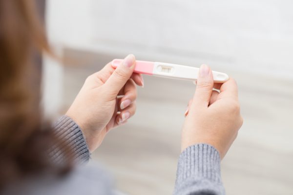Τεστ εγκυμοσύνης: Ό,τι πρέπει να ξέρετε για μεγαλύτερη σιγουριά