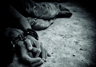 Trafficking: Εξαρθρώθηκε κύκλωμα στην Αθήνα – Κρατούσε φυλακισμένες 20 γυναίκες σε ξενοδοχείο