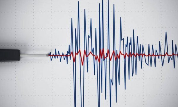 “The Greek arc can produce a large earthquake of 8.5 Richter,” says natural disaster professor