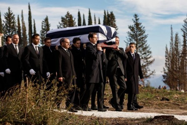 Παρουσία 250 καλεσμένων το μνημόσυνο του τέως βασιλιά Κωνσταντίνου