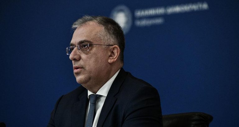 Θεοδωρικάκος: Την παραίτησή του ξαναζητά ο ΣΥΡΙΖΑ για τη Greek Mafia – Στην αντεπίθεση ο υπουργός