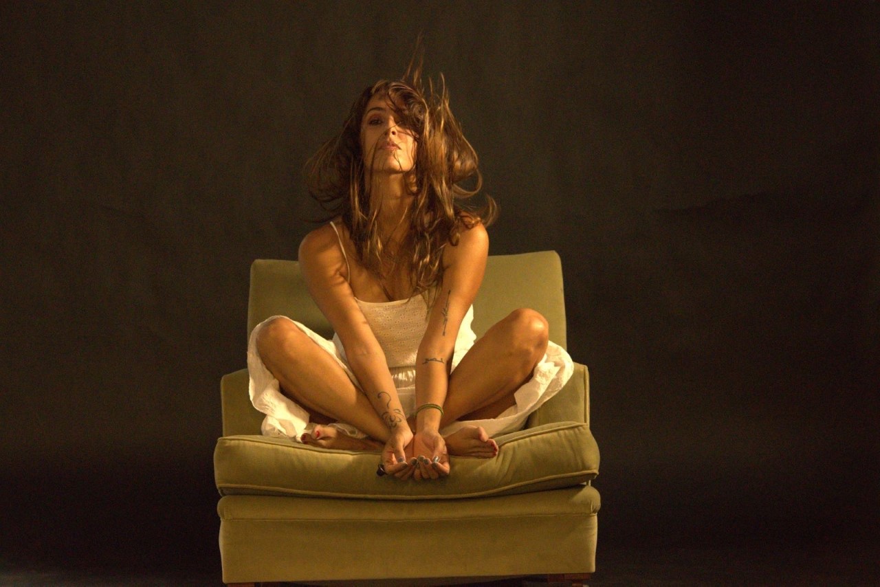 Η Σαλίνα Γαβαλά μοιράζεται «Το επόμενό της δάκρυ»