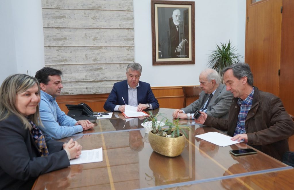 Οριοθέτηση και διευθέτηση του ποταμού στον Καρτερό