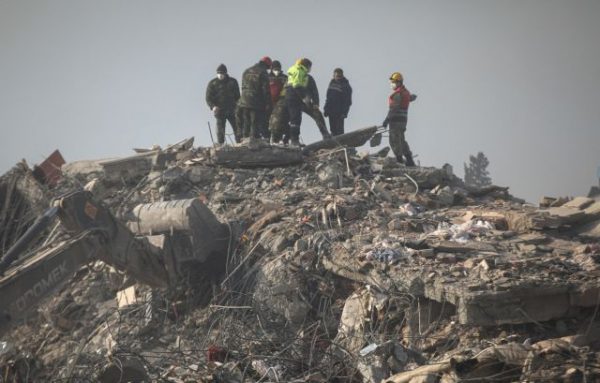 Σεισμός στην Τουρκία: Όσα αντίκρισαν οι διασώστες στις επιχειρήσεις απεγκλωβισμών στην Τουρκία