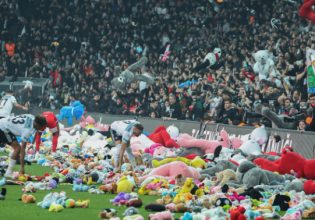 Σεισμός: «Κυβέρνηση, παραιτήσου!», φωνάζουν στα γήπεδα της Τουρκίας – Παραιτήθηκε ο Μπαχτσελί από την Μπεσίκτας