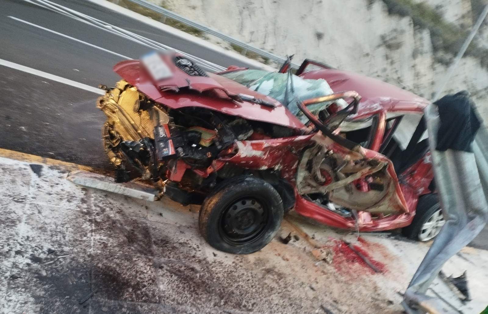 Κρήτη: Στη ΜΕΘ ο 23χρονος τραυματίας του τροχαίου στους Κουνάβους - Σμπαράλια έγινε το αυτοκίνητο