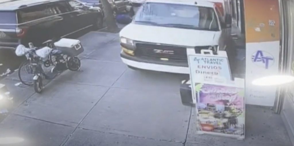 ΗΠΑ: Οδηγός φορτηγού παρέσυρε τρεις πεζούς την ώρα που τον καταδίωκε η Αστυνομία