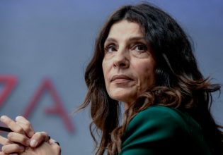 Τσαπανίδου: Οι βουλευτές της ΝΔ πήραν πάνω τους το σκάνδαλο των παρακολουθήσεων