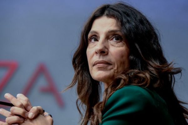 Τσαπανίδου: Οι βουλευτές της ΝΔ πήραν πάνω τους το σκάνδαλο των παρακολουθήσεων