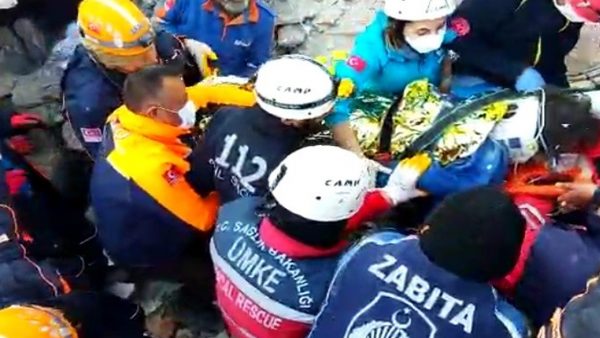 Σεισμός στην Τουρκία: Μια γυναίκα διασώθηκε μετά από 203 ώρες