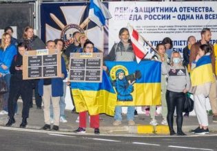 Κύπρος: Κοινή πορεία διαμαρτυρίας Ουκρανών και Ρώσων κατά του πολέμου