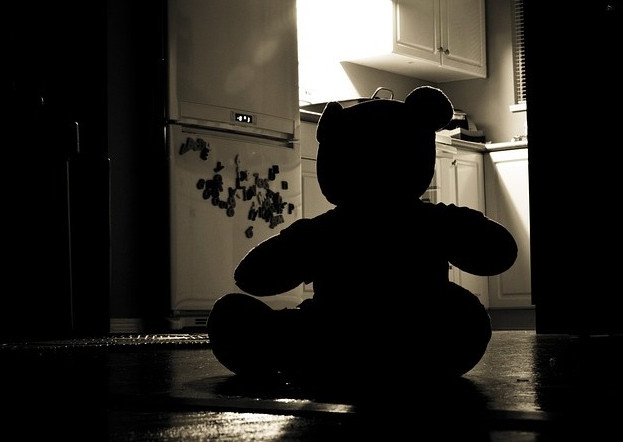 Βιασμός 4χρονου: Στην αντεπίθεση περνά ο πατέρας που κατηγορείται για τον βιασμό του 4χρονου γιου του
